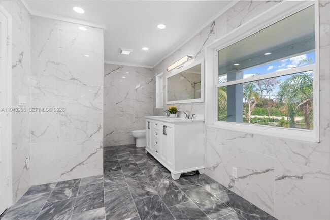 Building Photo - 7601 NW 82nd Terrace