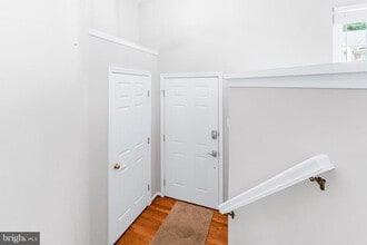 Building Photo - 18612 Clovercrest Cir