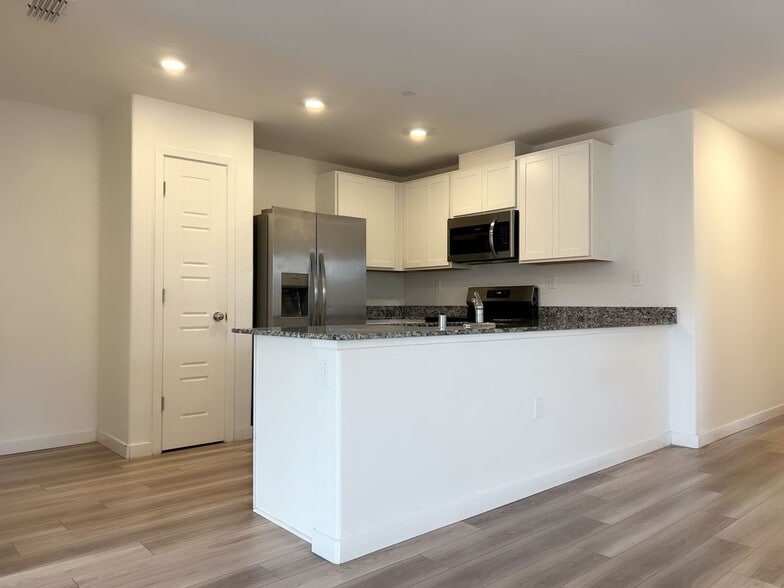 Building Photo - 7447 Chadbourne Wy