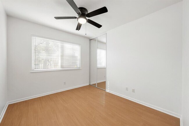 Building Photo - 11904 Highland Oaks Trail