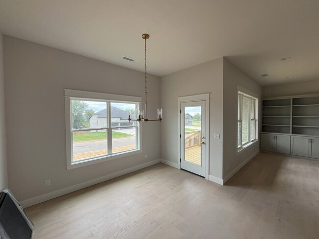 Building Photo - Brand New 4-bedroom, 2-bath home in the ex...