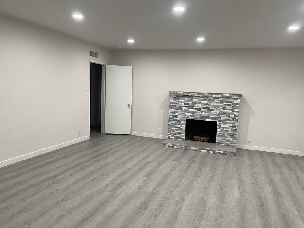 Building Photo - 7521 Amigo Ave
