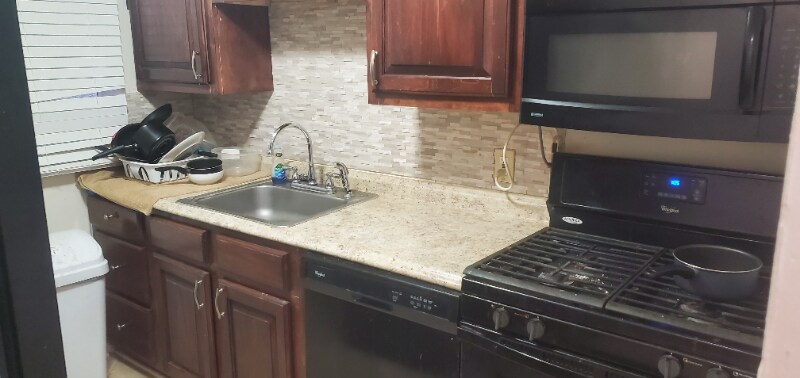 Building Photo - 3083 Lone Oak Ave SW