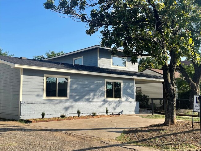 Building Photo - 1032 Hoke Smith Dr
