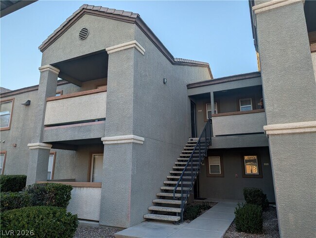 Building Photo - 555 E Silverado Ranch Blvd