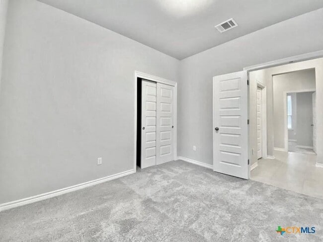 Building Photo - 816 Alta Wy