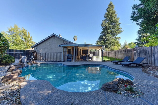 Building Photo - 5014 Linenfold Ct