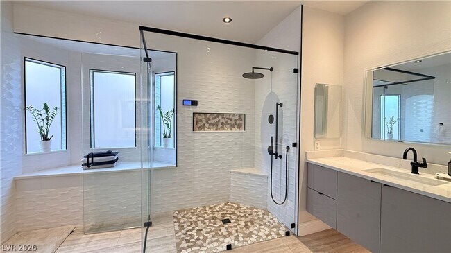 Building Photo - 10633 Adamsong Ave