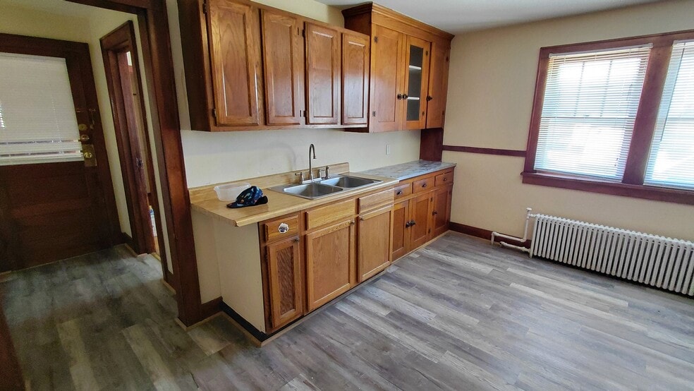 Building Photo - 251 Church St