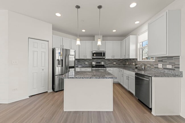 Building Photo - 4415 Monroe Ct
