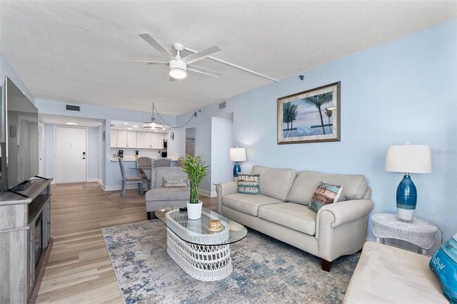 Building Photo - 6287 Bahia Del Mar Cir N