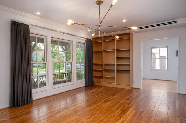 Building Photo - 1465 Mirasol Dr