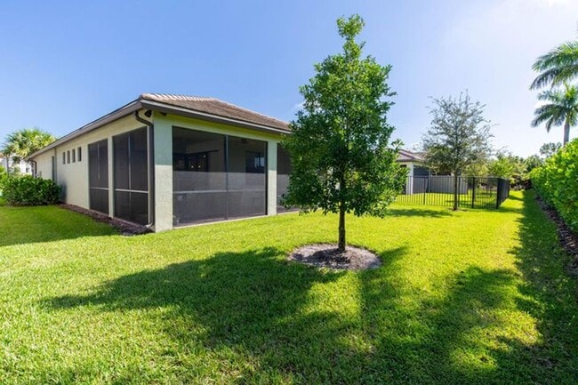 Building Photo - 8161 Hanoverian Dr