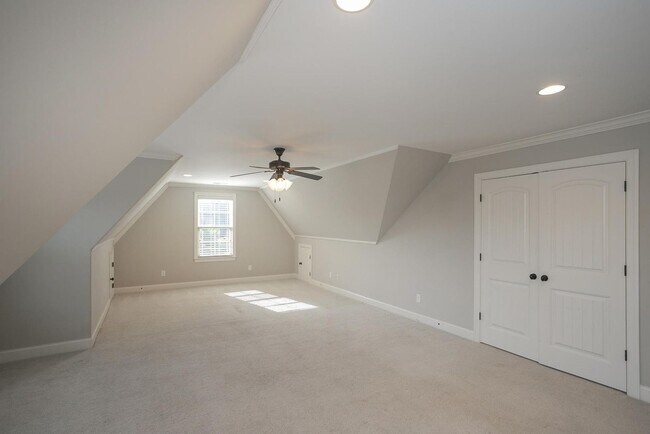 Building Photo - 7002 Brindle Ridge Way