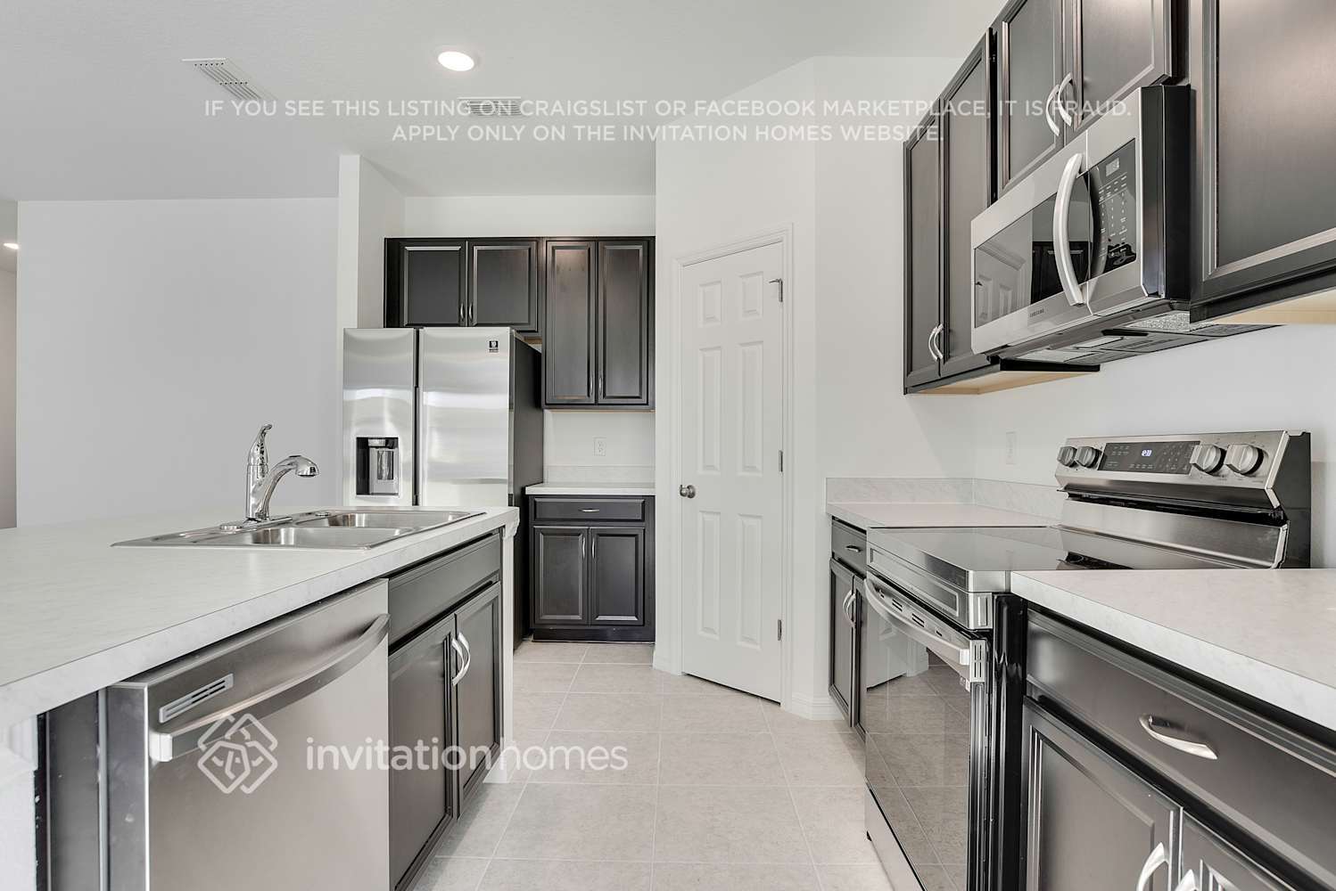 Building Photo - 754 Lucaya Dr