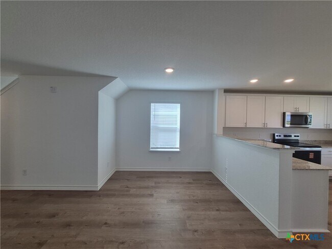 Building Photo - 942 Bluegrass Pt