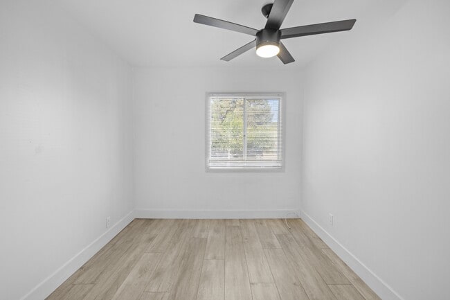 Building Photo - 6306 Connie Dr