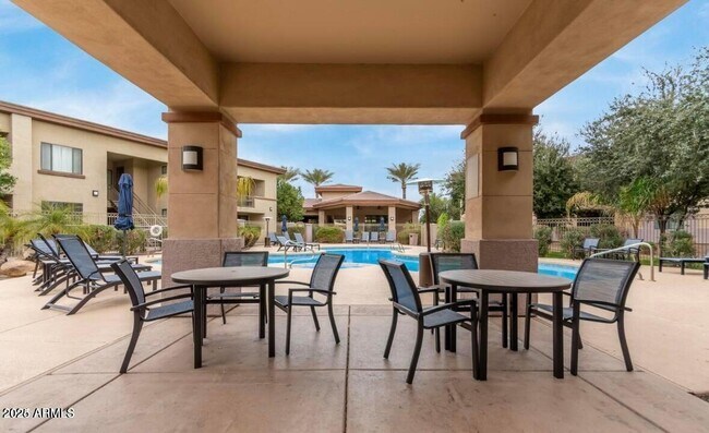 Building Photo - 3330 S Gilbert Rd