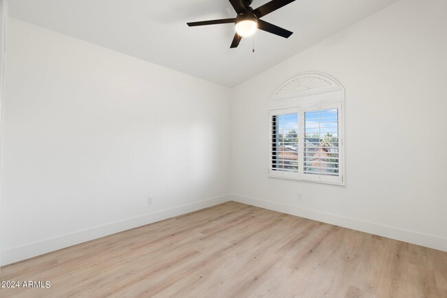 Building Photo - 1643 W Griswold Rd