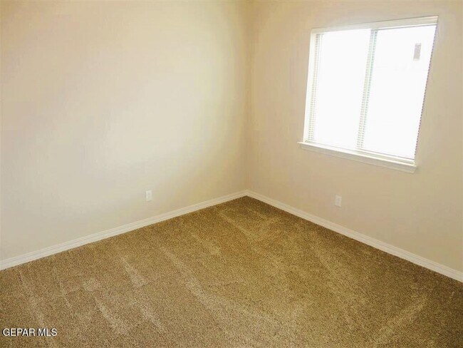 Building Photo - 14254 Earl Chokiski