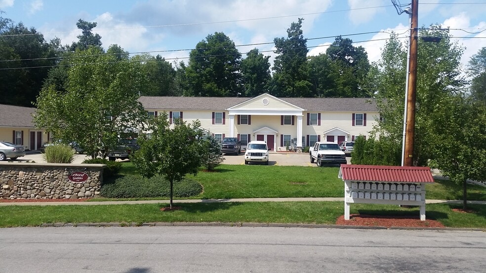 Building Photo - 152 E 6th St