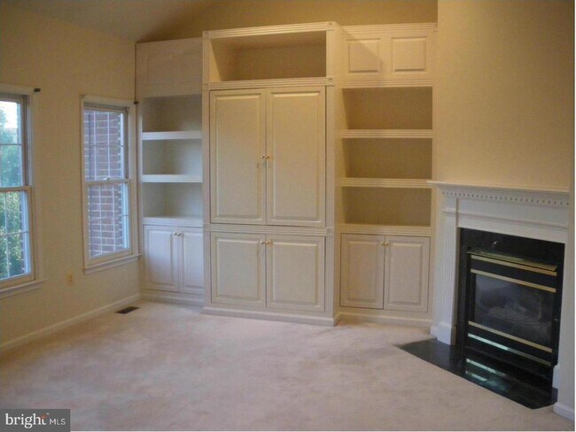 Building Photo - 8173 Boss St