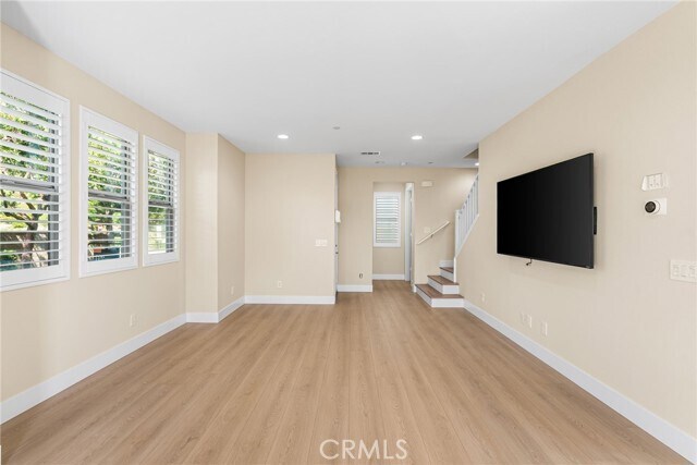 Building Photo - 102 Marisol St