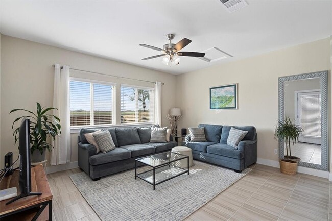 Building Photo - 613 White Steppe Way