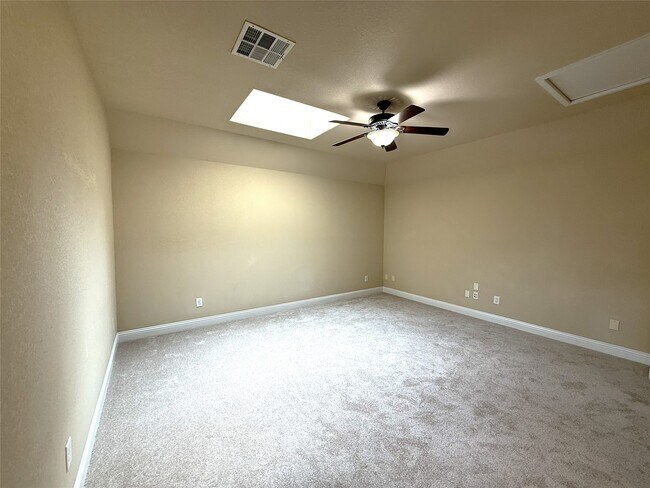 Building Photo - 27610 Dalton Bluff Ct