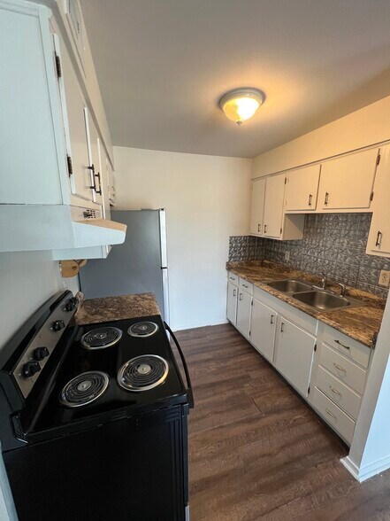 Building Photo - 4204 Billtown Rd
