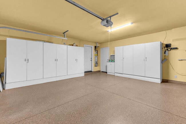 Building Photo - 79886 Dandelion Dr