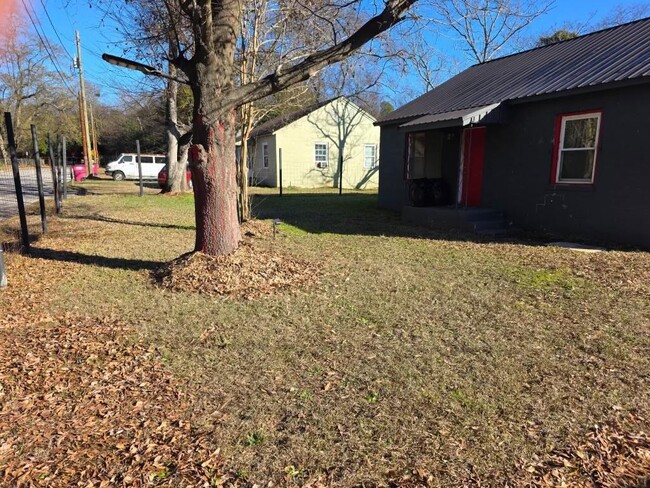 Building Photo - 3542 Wericoba Dr