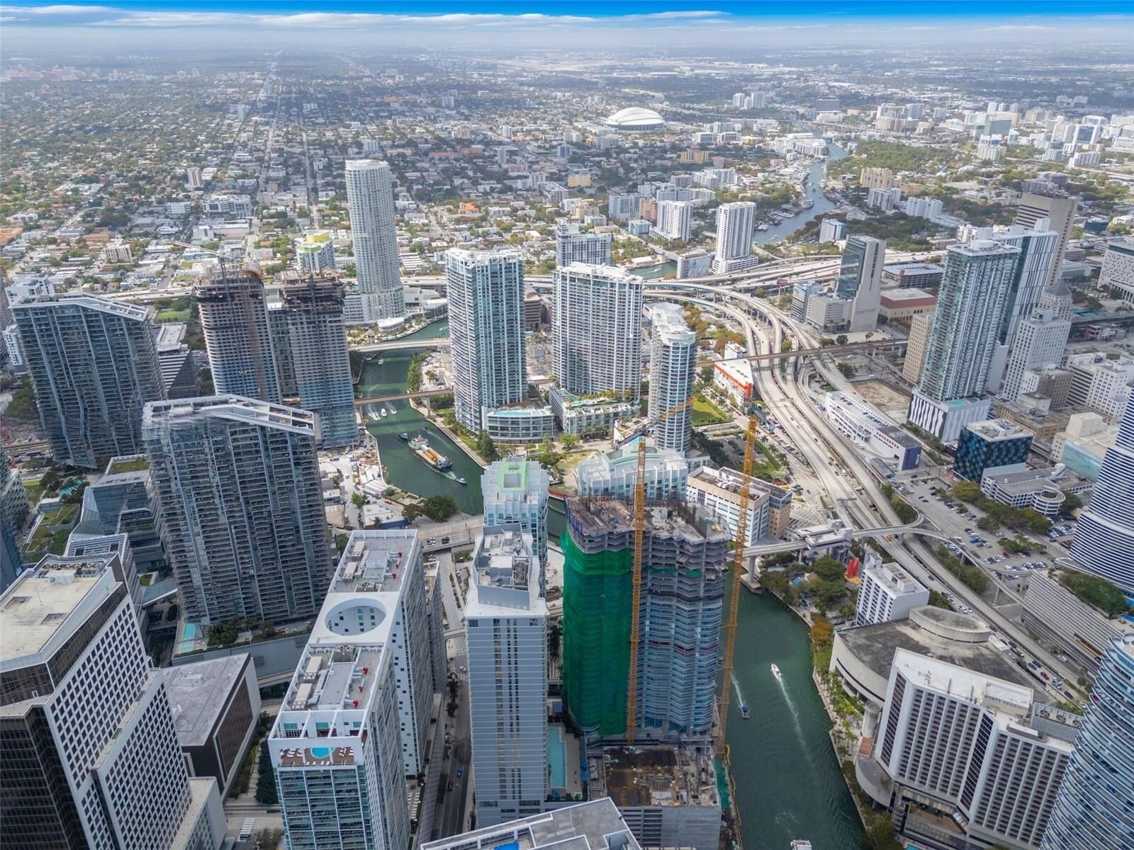 Building Photo - 77 SE 5th St