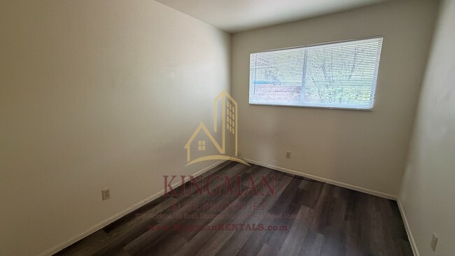 Building Photo - 3511 N Swing St