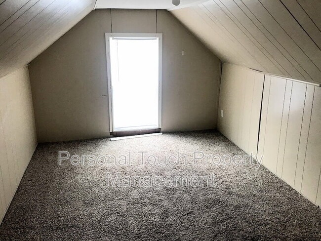 Building Photo - 1119 3rd Ave N