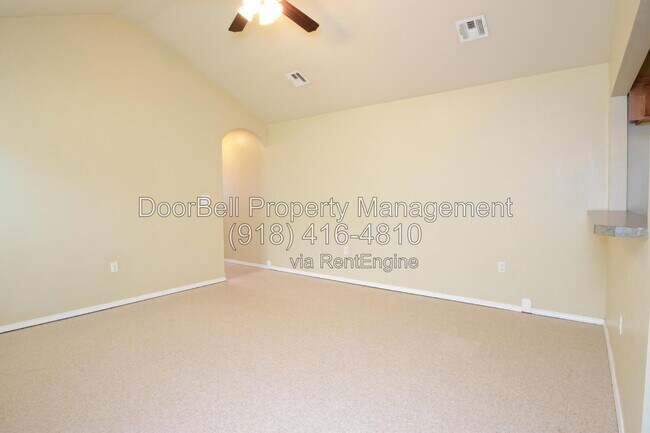 Building Photo - 6009 S Madison Pl