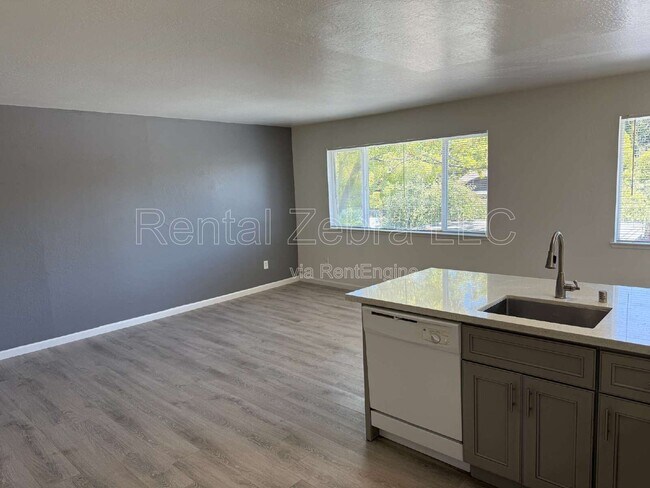 Building Photo - 2355 Heidi Pl