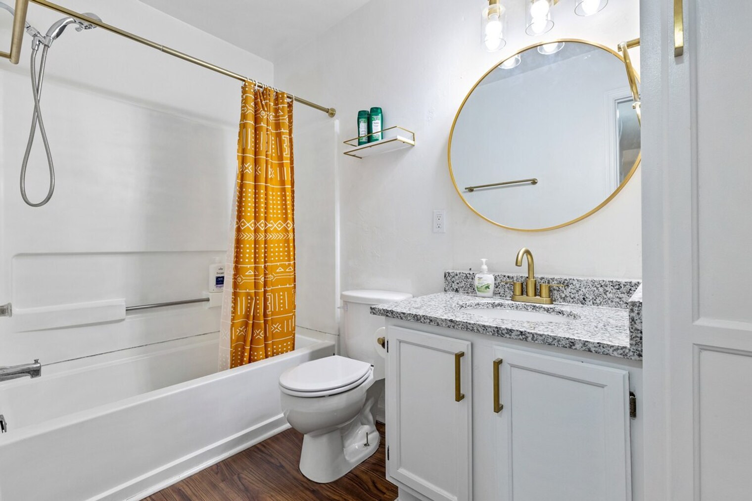 Building Photo - 1300 Nylic St