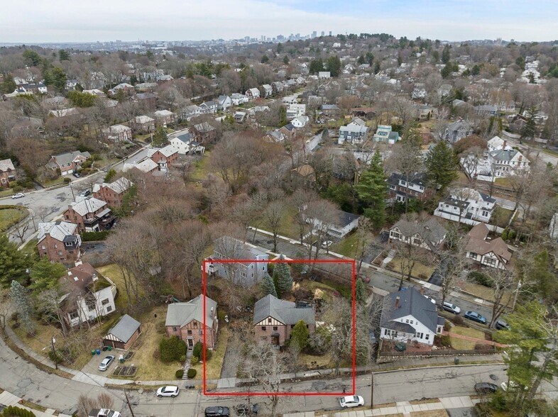 Building Photo - 56 W Boulevard Rd