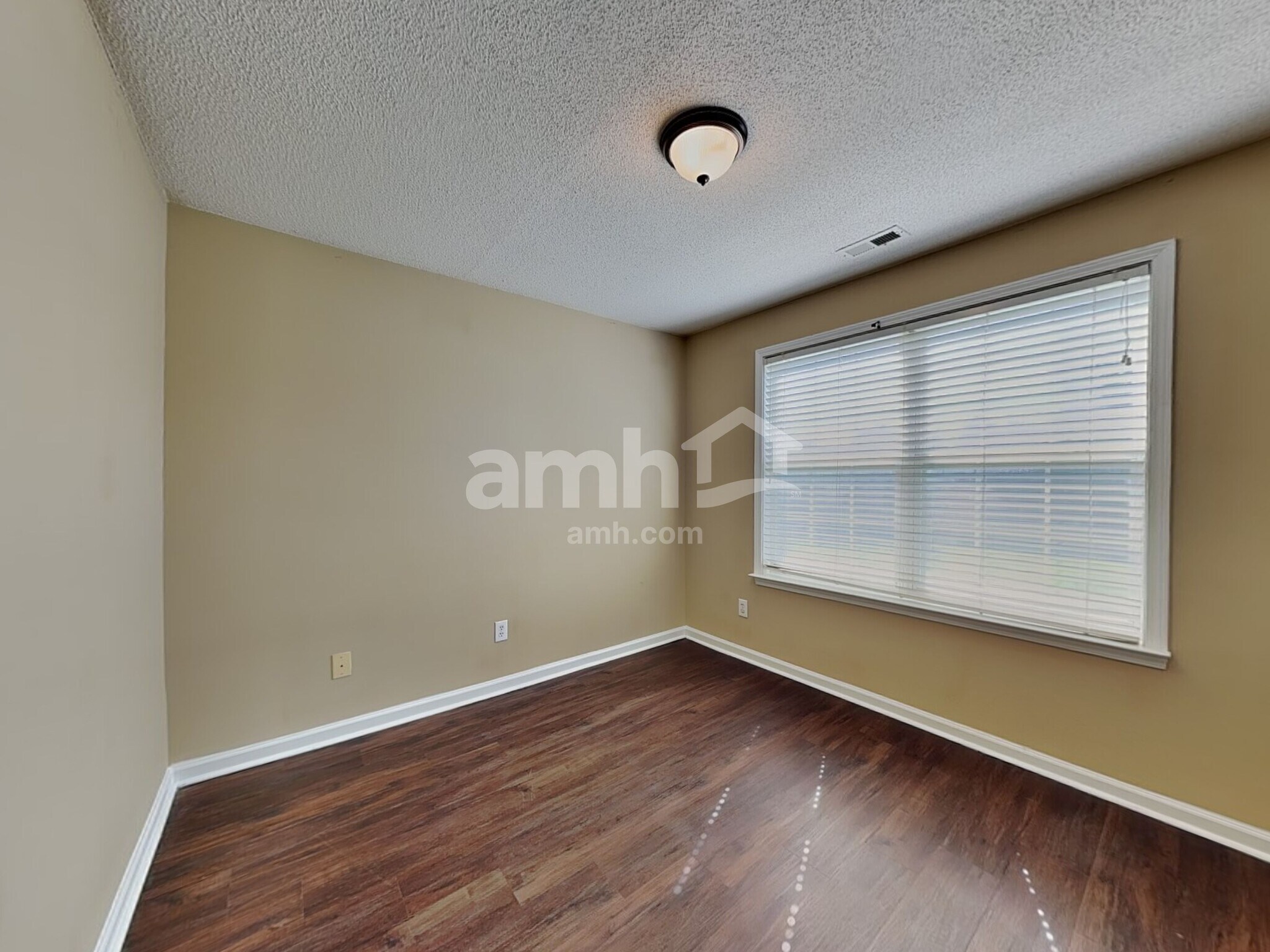 Building Photo - 706 Bellmeade Bay Dr
