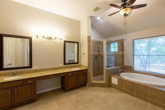 Building Photo - 609 Regency Dr