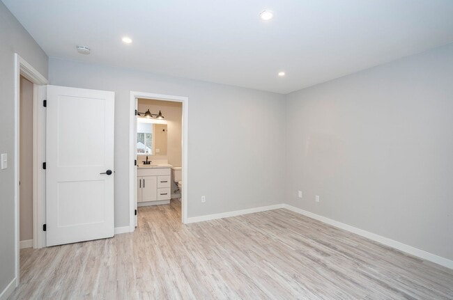 Building Photo - Spacious 3-Bedroom Home with Deck & Fenced Yard