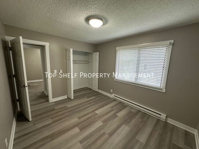 Building Photo - 103 Grant