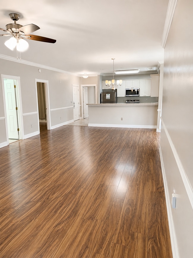 Building Photo - 4823 Magnolia Lake Dr