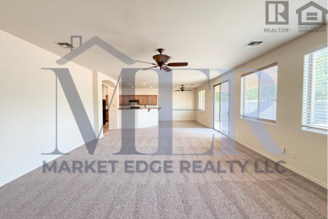 Building Photo - 4Bed/2.5Bath House at Litchfield/Greenway! Move-In Ready on 08/06/2026!