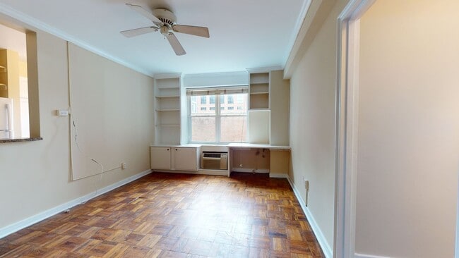 Building Photo - Dupont East Studio Apartment W/Private Roo...