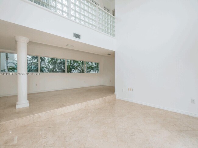 Building Photo - 4000 Alhambra Cir