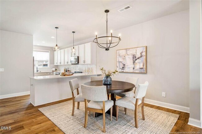 Building Photo - 5709 Parker Pnes Ct