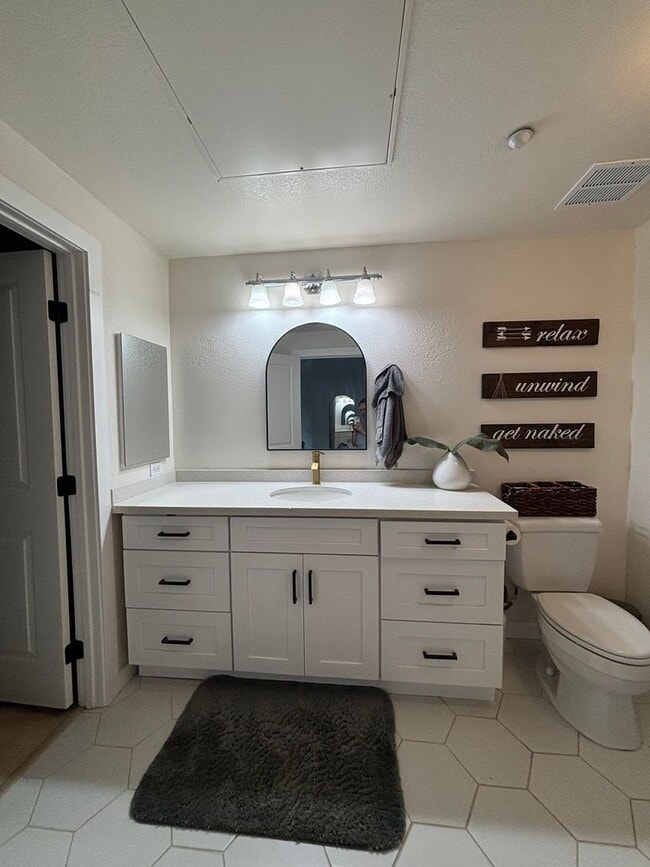 Building Photo - COMING SOON! Desirable North Park 2 BR 2BA Unit in Prestigious La Boheme