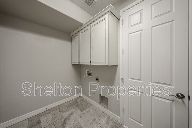 Building Photo - 3779 N Denny Way